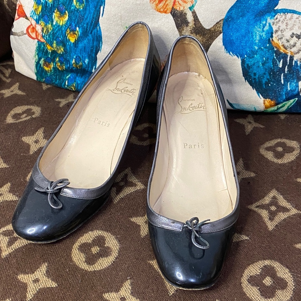 Christian Louboutin Black Patent Ballet Kitten Heels Size EU 38.5